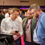 upta adviseur thijs geeft uitleg over handhelds